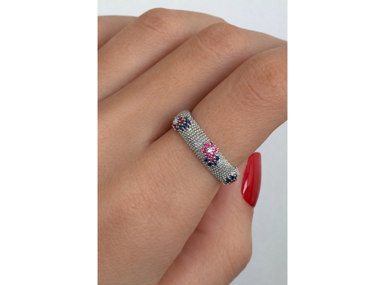 Gümüş Renk Çiçek Detaylı Taşlı Ayarlanabilir Yüzük