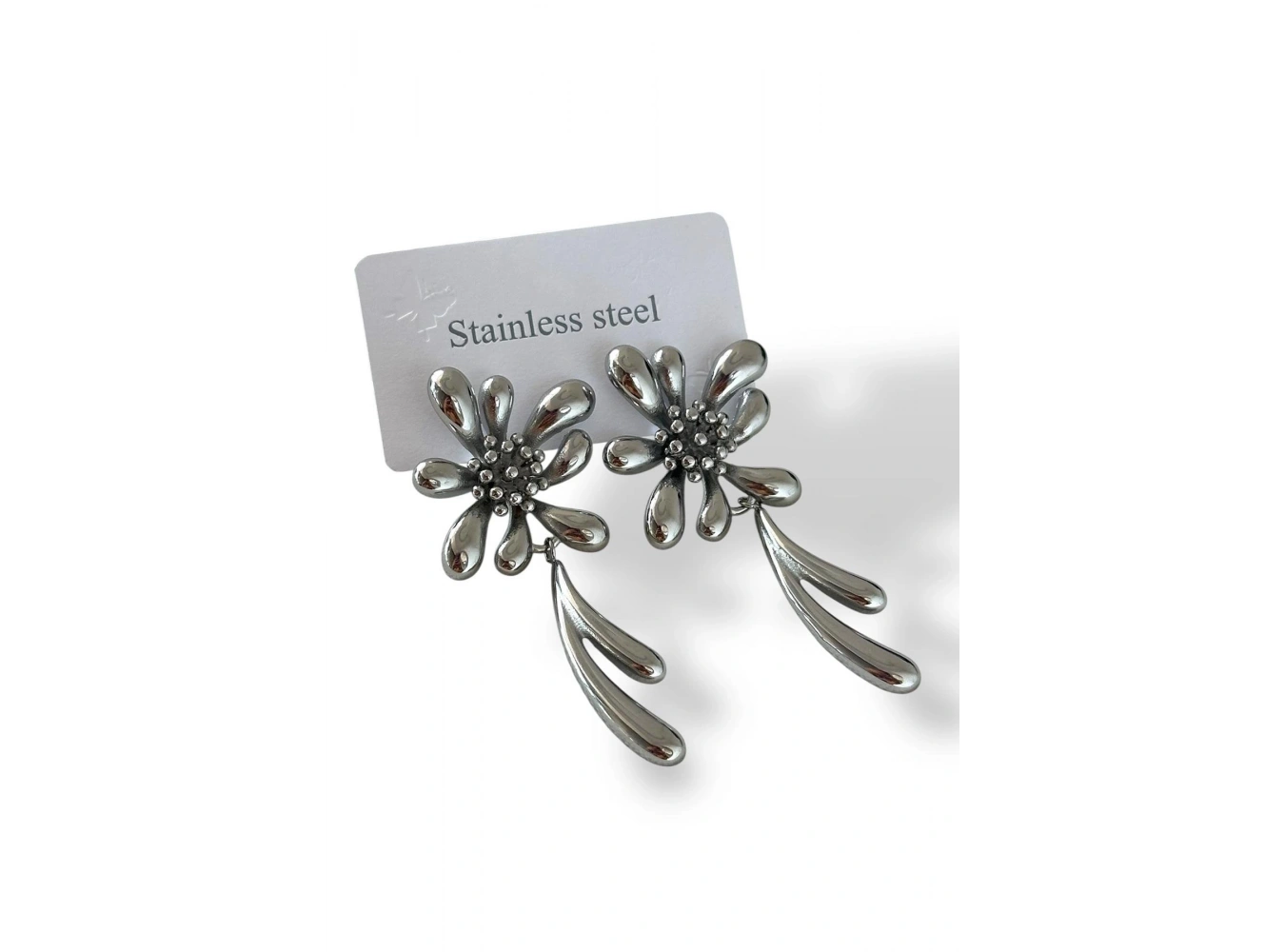 Gümüş Renk Çiçek Figürlü Çelik Küpe (Çift)