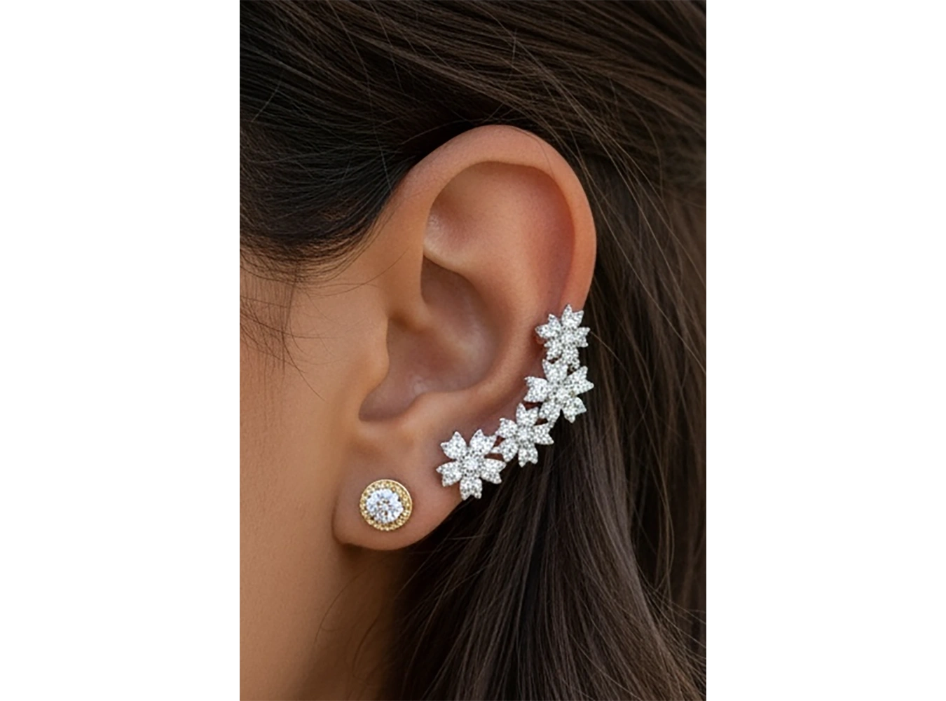 Gümüş Renk Çiçek Figürlü Taş Detaylı Ear Cuff (Tek)
