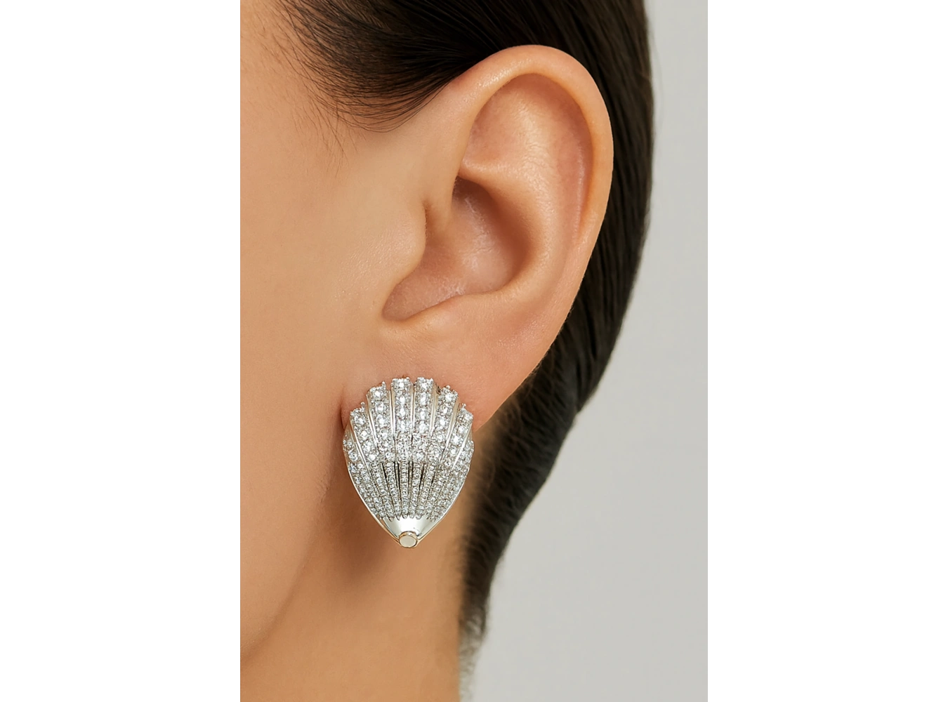 Gümüş Renk Deniz Kabuğu Figürlü Taş Detaylı 14K Altın Kaplama TX Küpe (Çift)