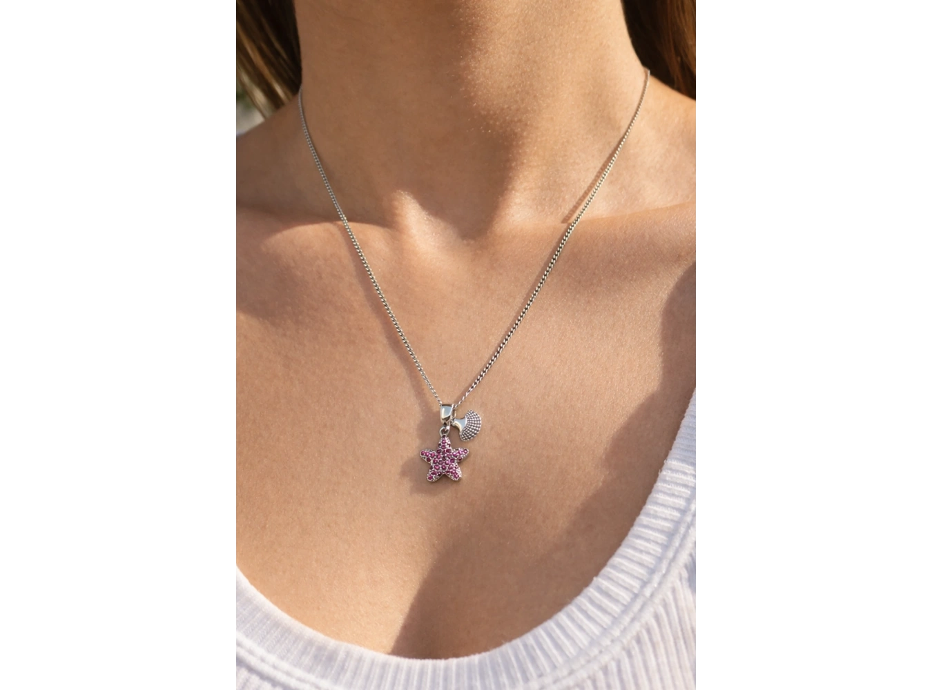 Gümüş Renk Deniz Kabuğu Ve Deniz Yıldızı Figürlü Çelik Kolye