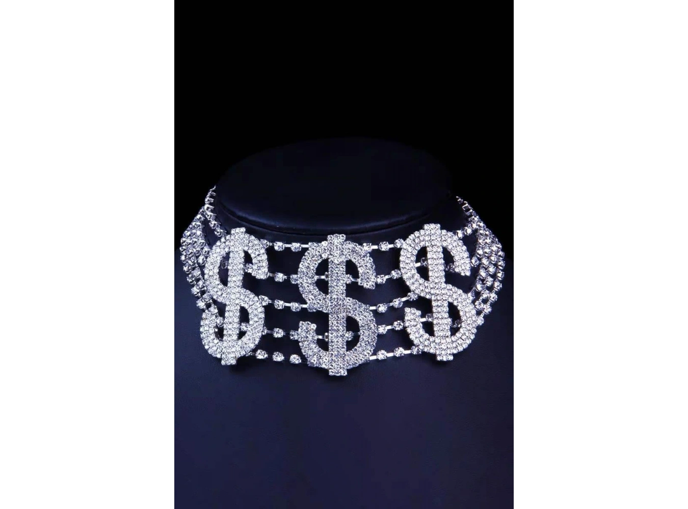 Gümüş Renk Dolar Figürlü Choker Kolye