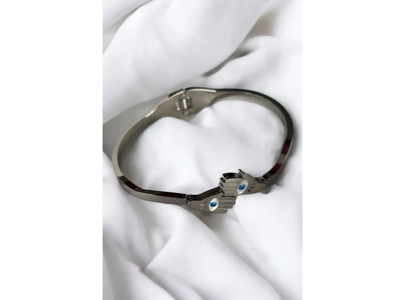 Gümüş Renk El Figürlü Göz Detaylı Çelik Kelepçe Bileklik