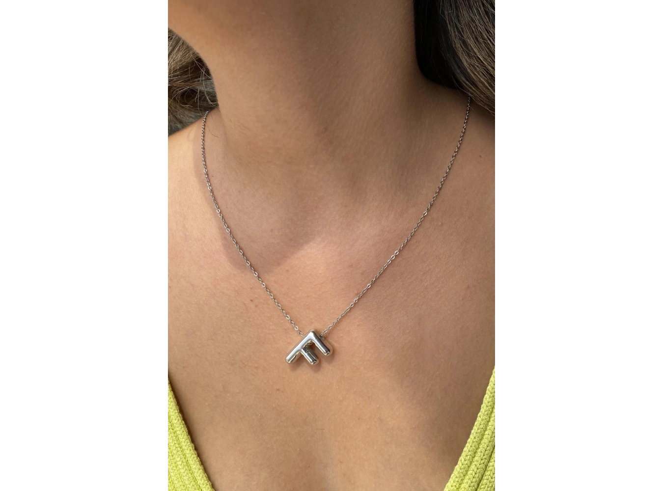 Altın Renk F Harf Çelik Balon Kolye