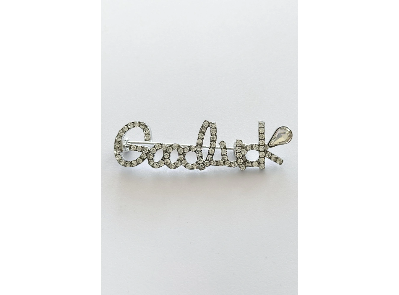 Gümüş Renk Good Luck Yazılı Taşlı Broş