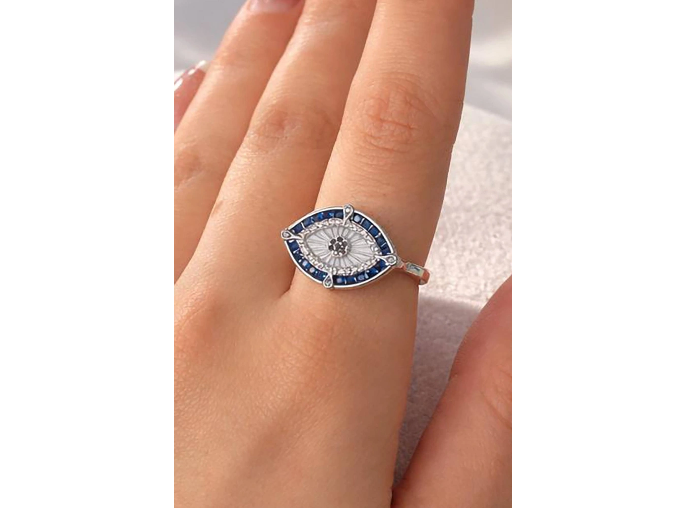 Gümüş Renk Göz Figürlü Ayarlanabilir Yüzük