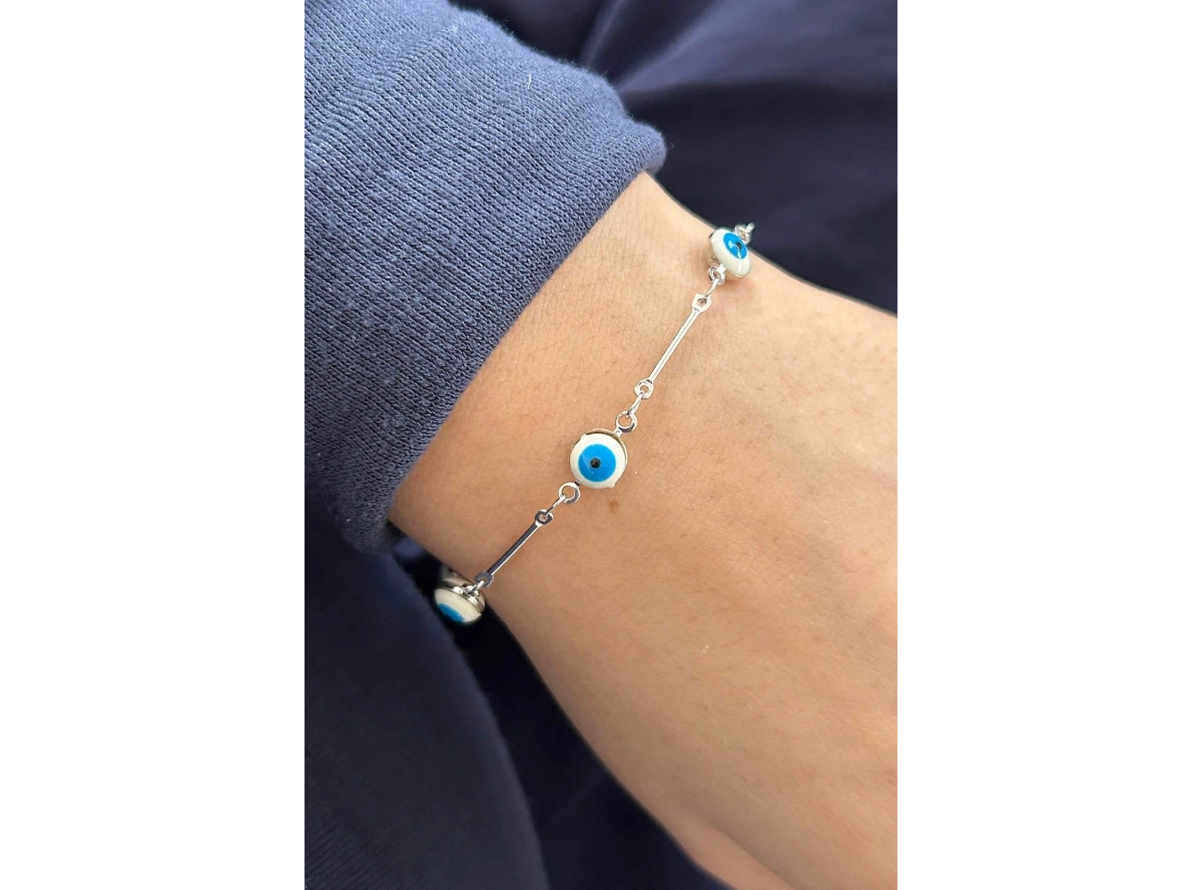 Gümüş Renk Göz Figürlü Bileklik
