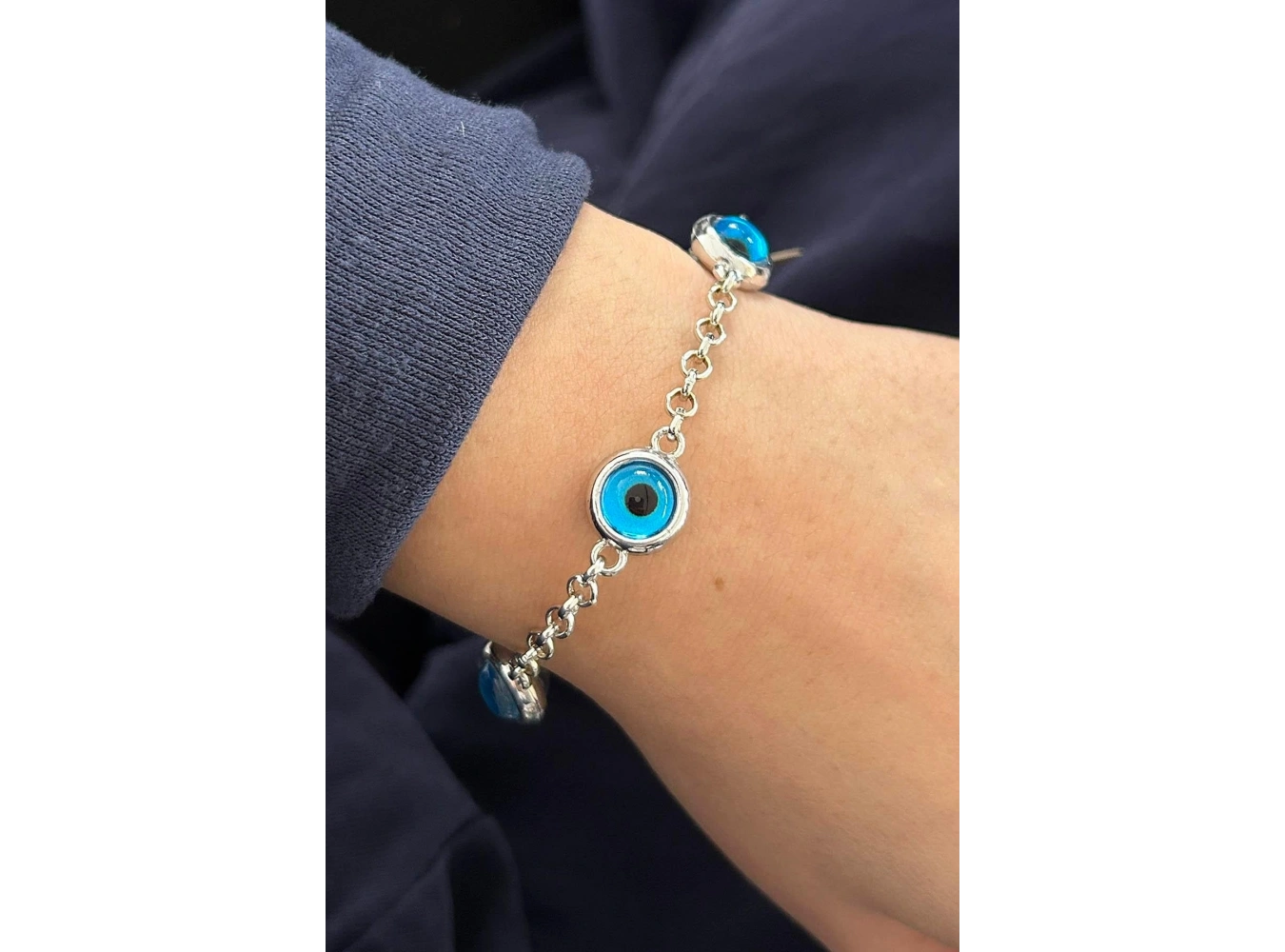 Gümüş Renk Göz Figürlü Bileklik