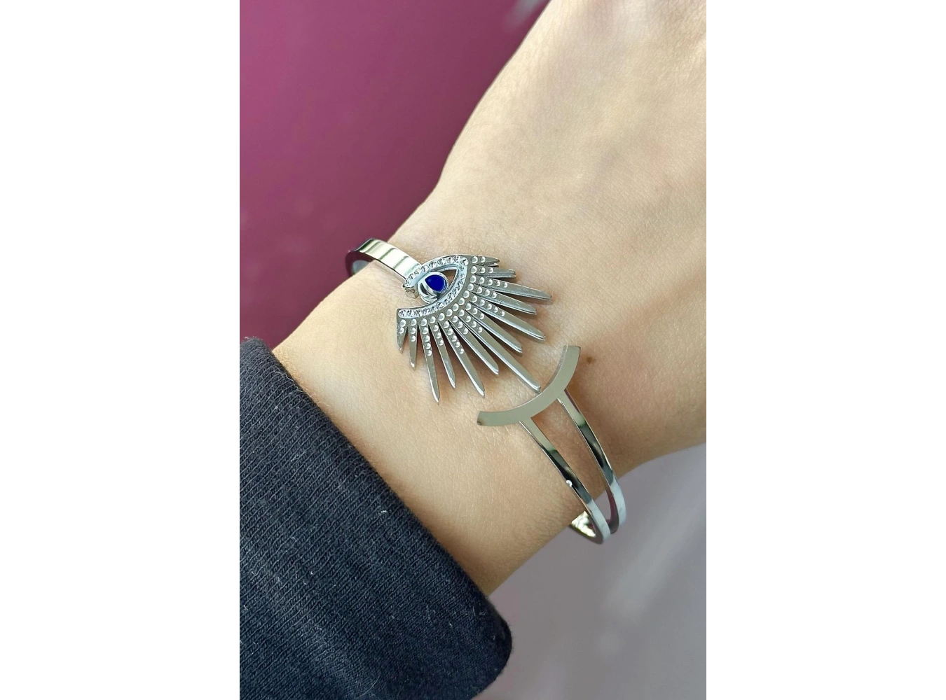 Gümüş Renk Göz Figürlü Çelik Kelepçe Bileklik