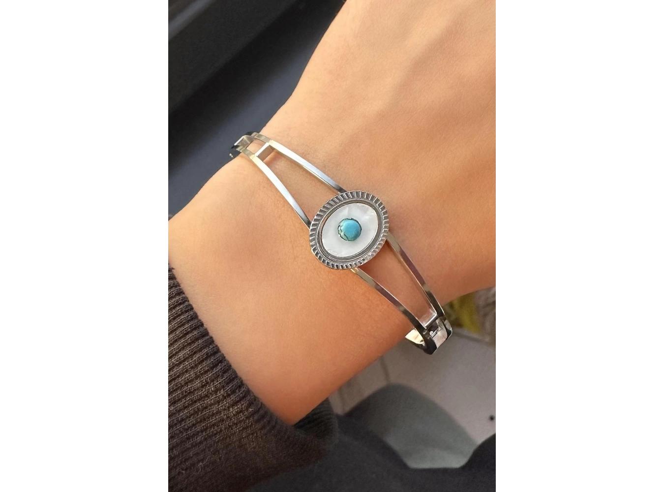 Gümüş Renk Göz Figürlü Çelik Kelepçe Bileklik