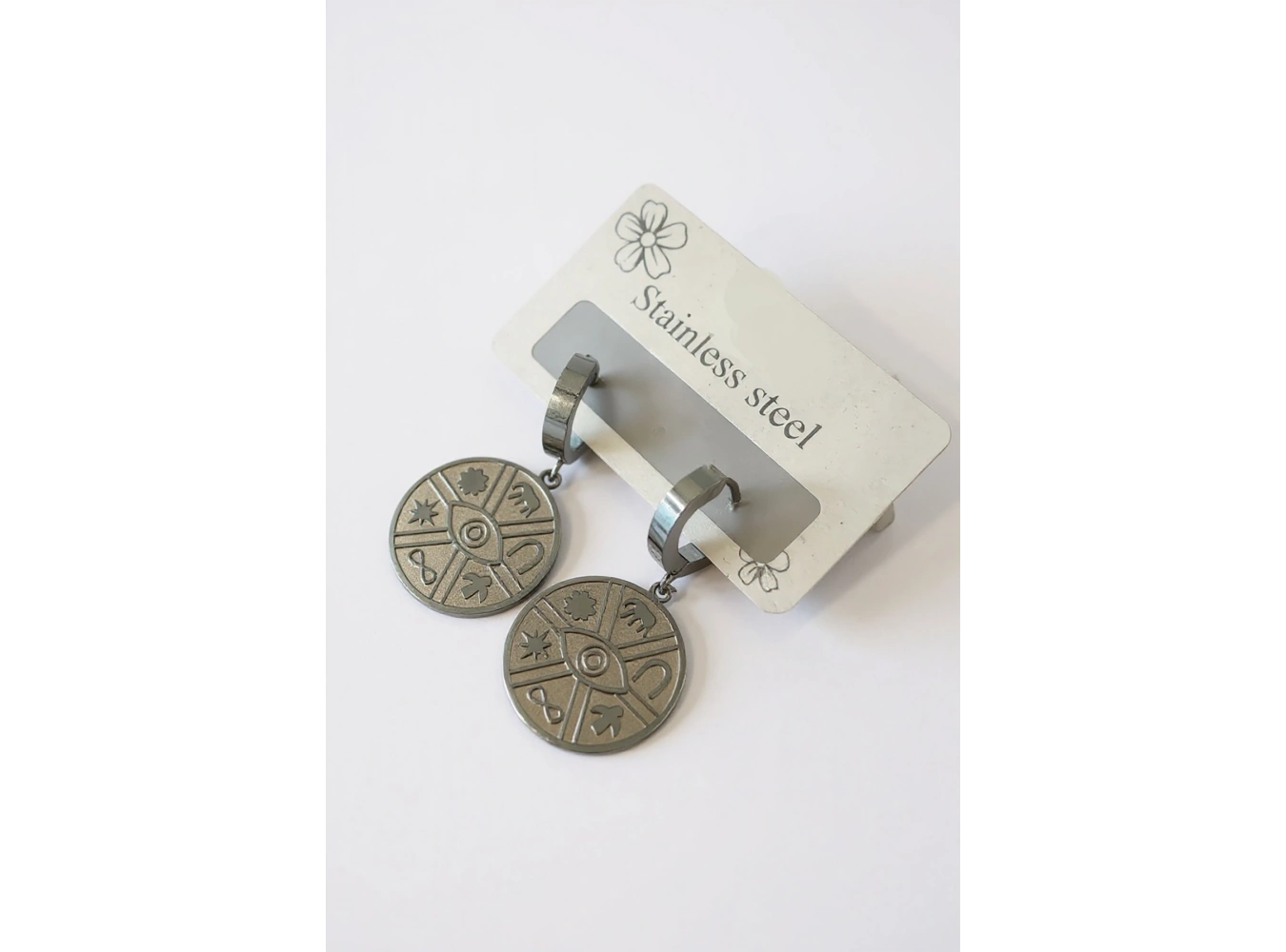 Gümüş Renk Göz Figürlü Çelik Küpe (Çift)