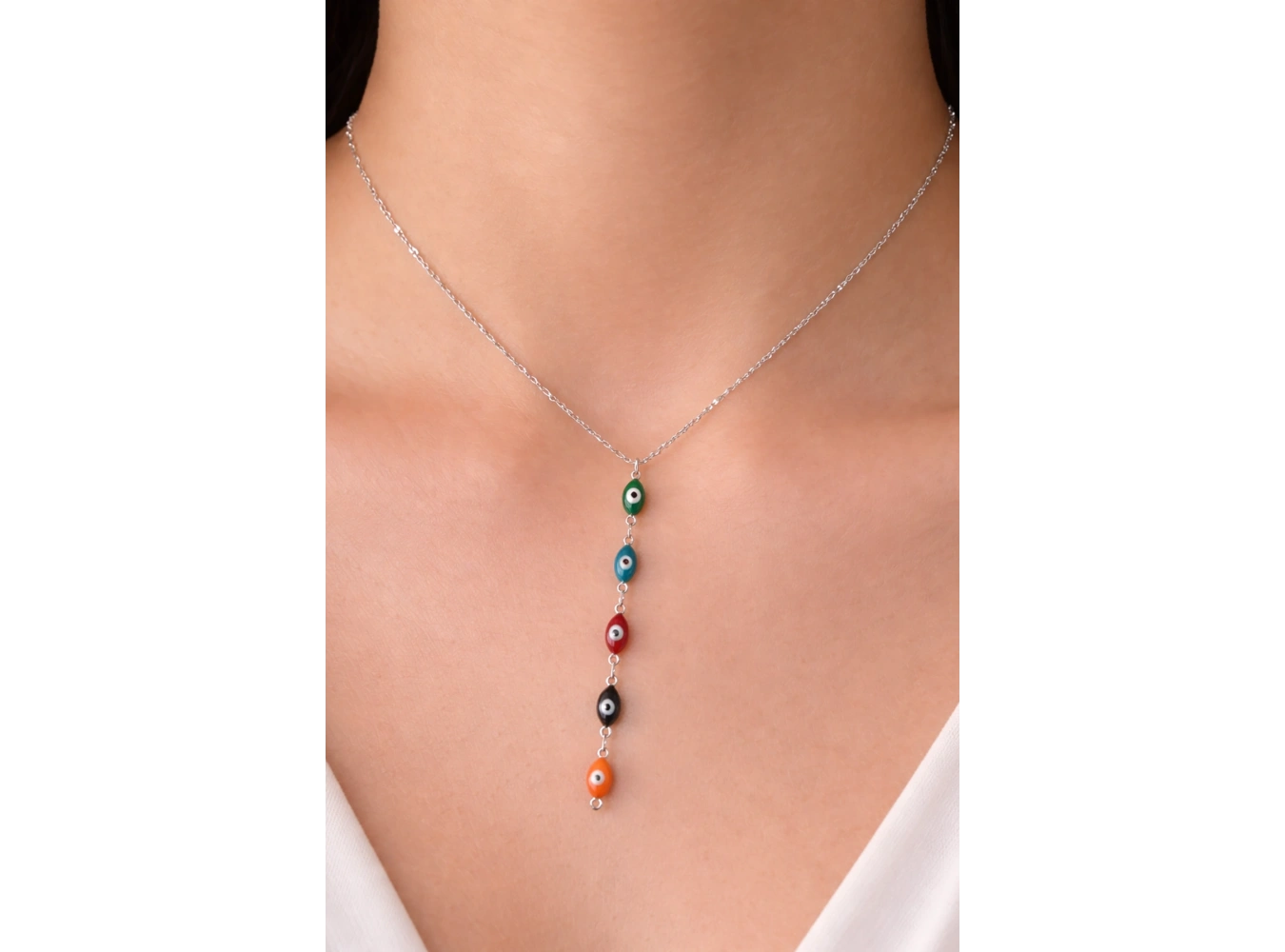 Gümüş Renk Göz Figürlü Çelik Y Kolye