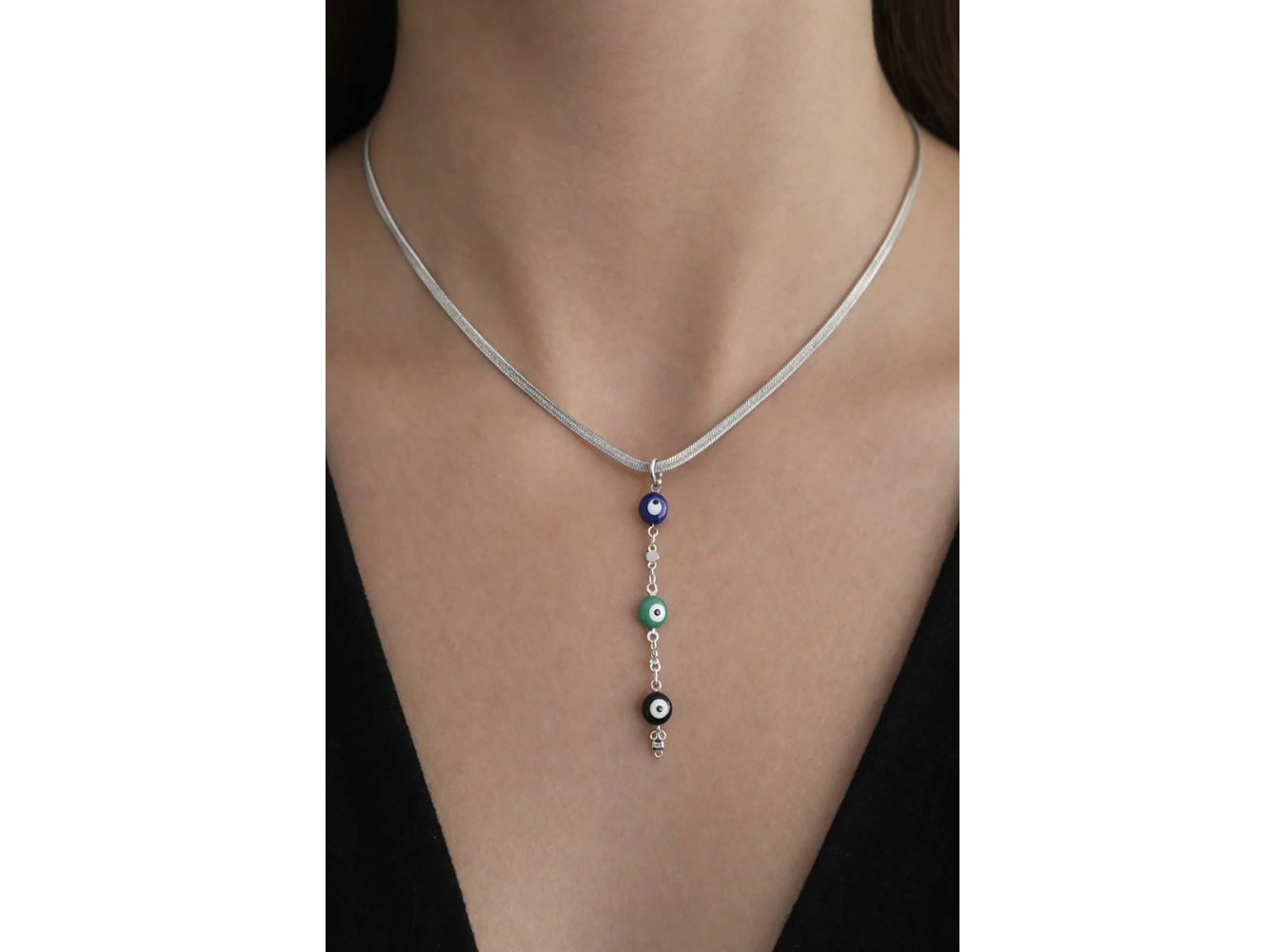 Gümüş Renk Göz Figürlü İtalyan Zincir Detaylı Çelik Kolye