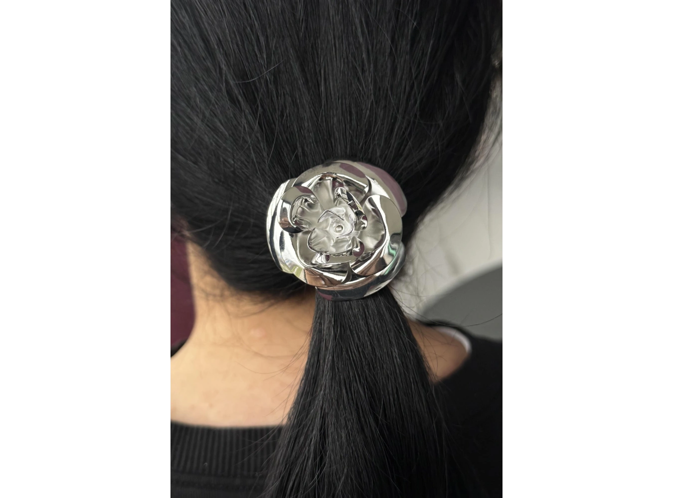 Gümüş Renk Gül Figürlü Metal Lastik Toka