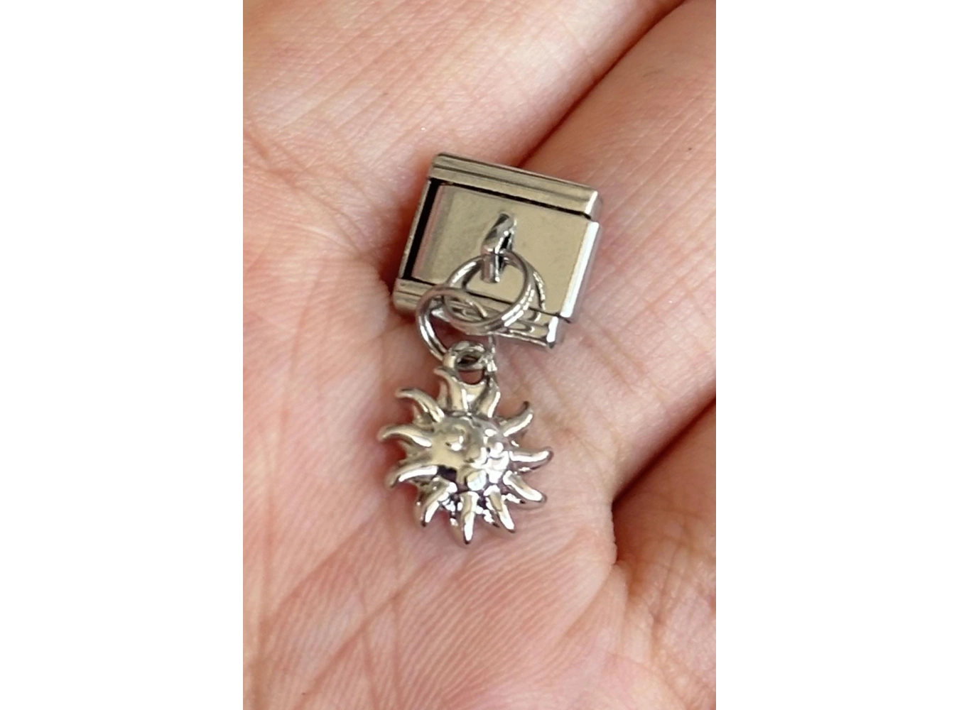 Gümüş Renk Güneş Figürlü Çelik Nomination Charm (Tek)