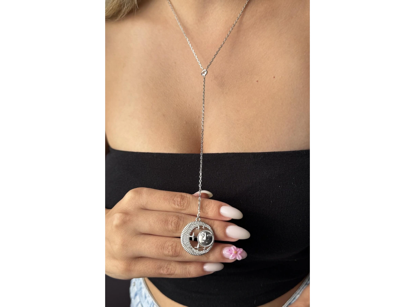 Gümüş Renk Güneş Ve Yıldız Figürlü Y Kolye