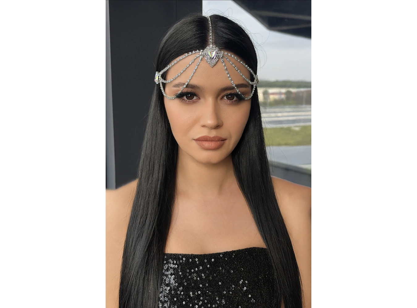 Gümüş Renk Hologram Taş Detaylı Alınlık/Kına Aksesuarı