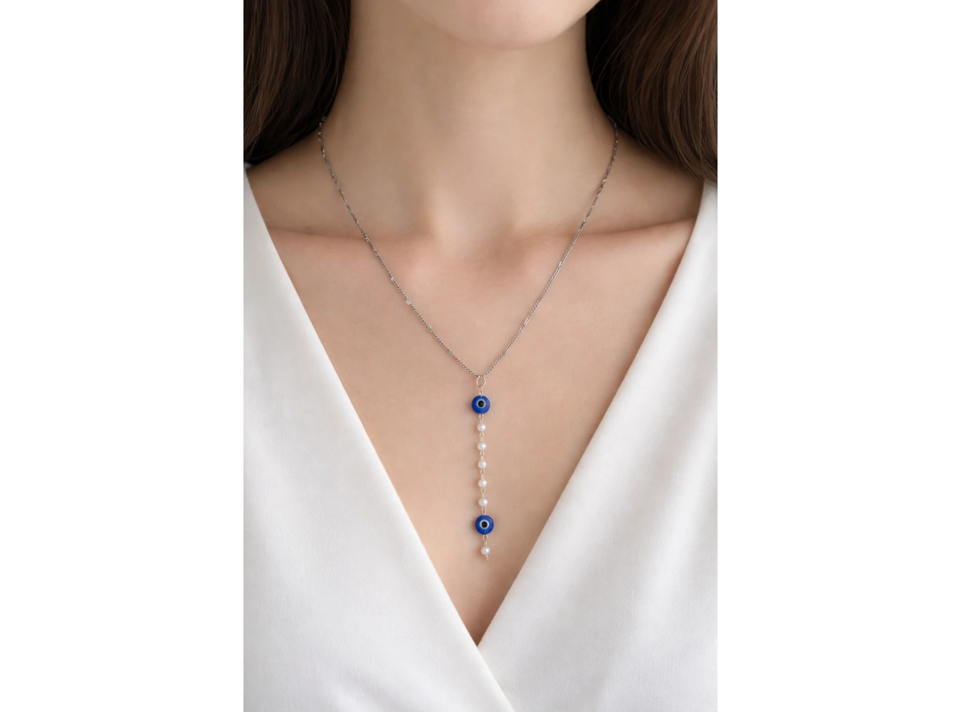 Gümüş Renk İnci Detaylı Çelik Kolye