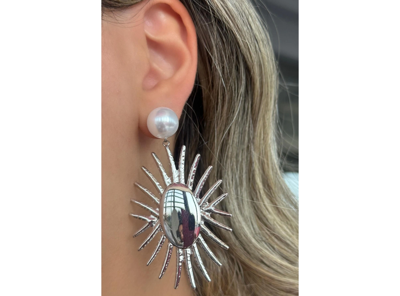 Gümüş Renk İnci Detaylı Çelik Küpe (Çift)