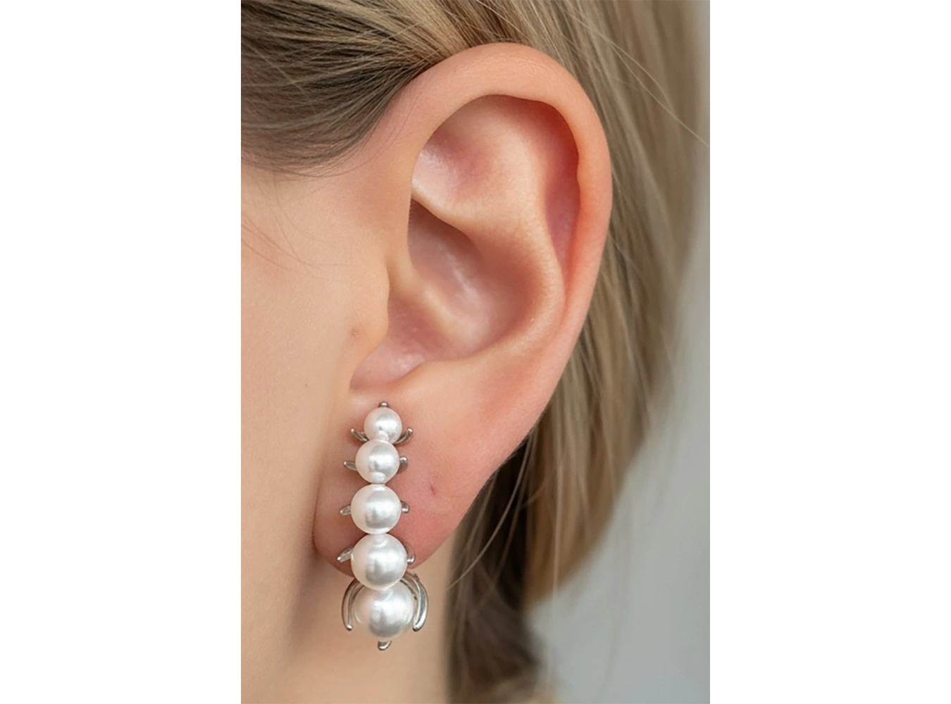 Gümüş Renk İnci Detaylı Çelik Küpe (Çift)