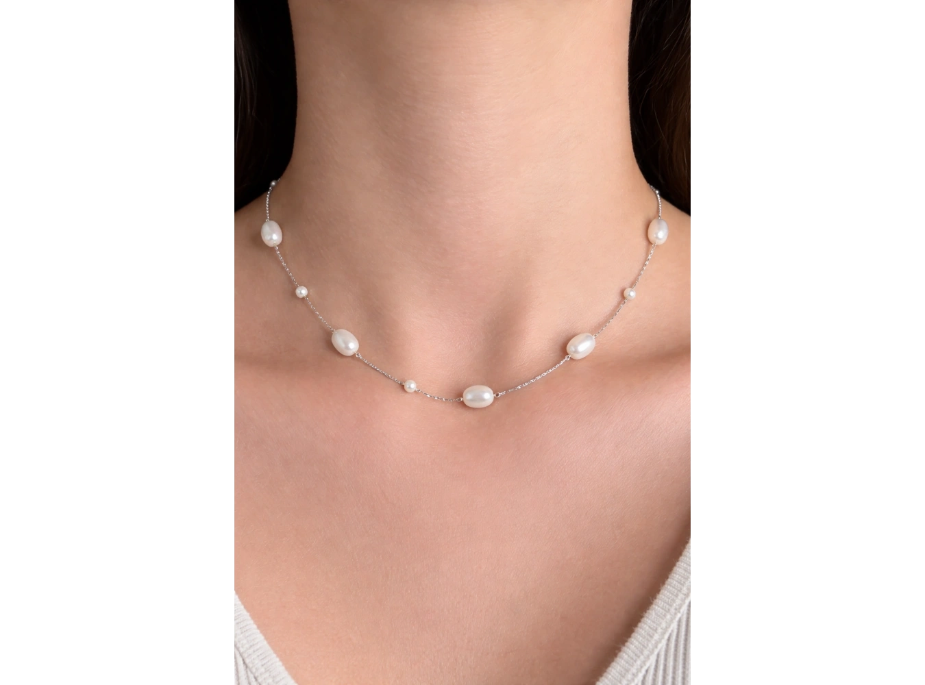 Gümüş Renk İnci Detaylı Çelik VİP Xuping Kolye