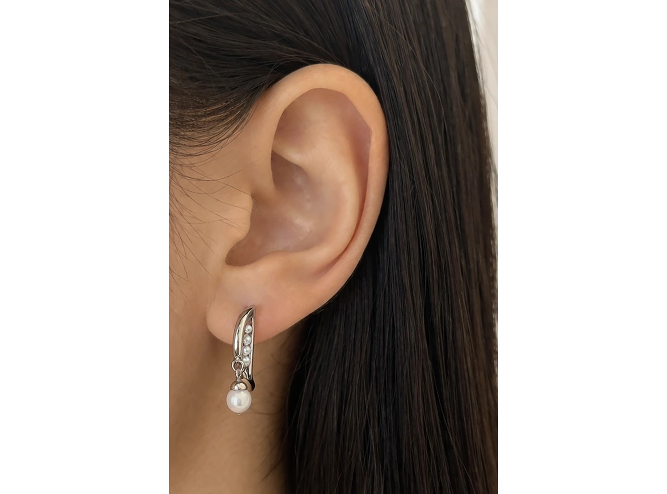 Gümüş Renk İnci Detaylı Çelik Xuping VİP Küpe