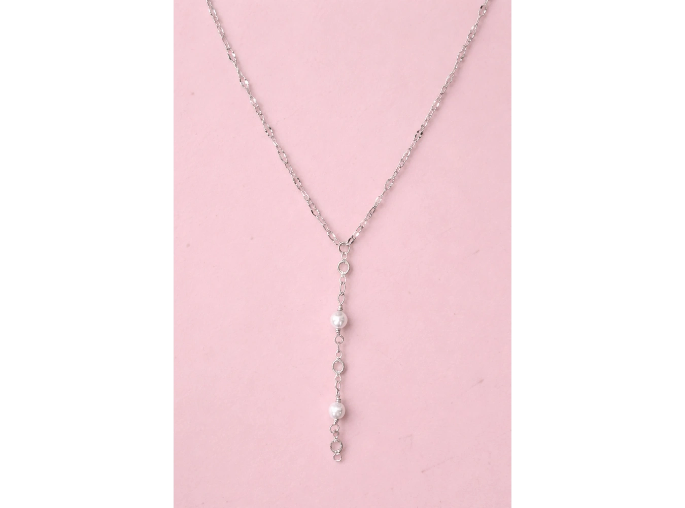 Gümüş Renk İnci Detaylı Çelik Y Kolye