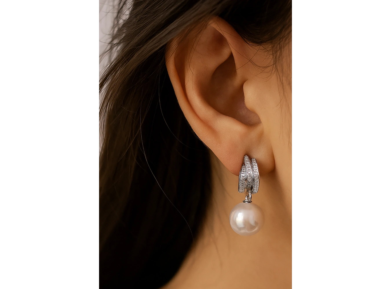 Gümüş Renk İnci Detaylı Küpe (Çift)