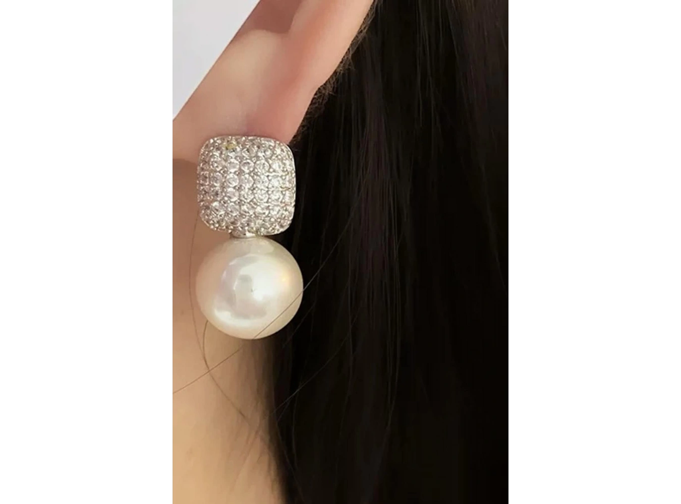 Gümüş Renk İnci Detaylı Küpe (Çift)