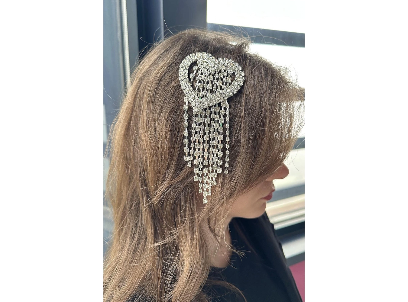 Gümüş Renk Kalp Detaylı Taşlı Tasarım Saç Aksesuarı