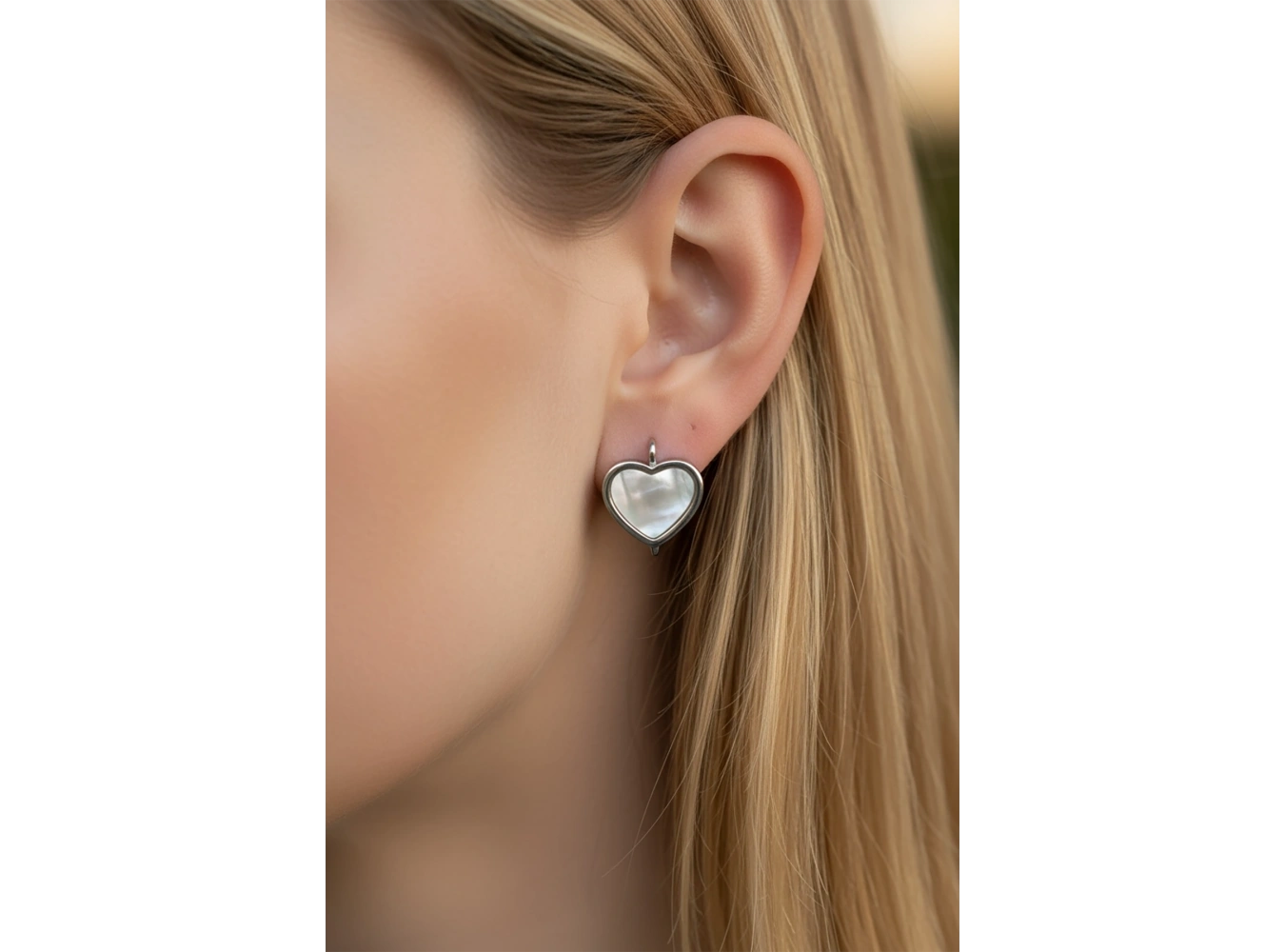 Gümüş Renk Kalp Figürlü Çelik Küpe (Çift)