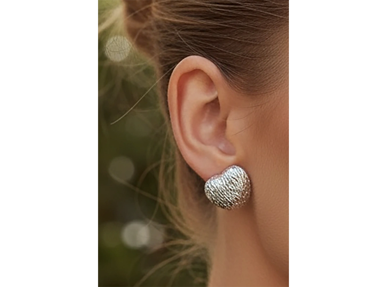 Gümüş Renk Kalp Figürlü Çelik Küpe (Çift)