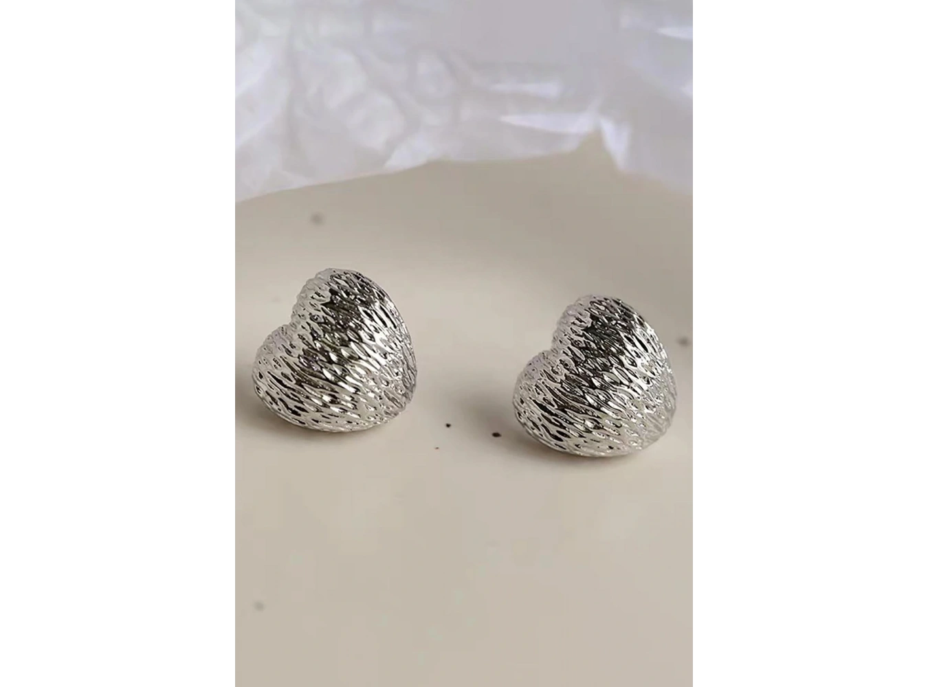 Gümüş Renk Kalp Figürlü Çelik Küpe (Çift)