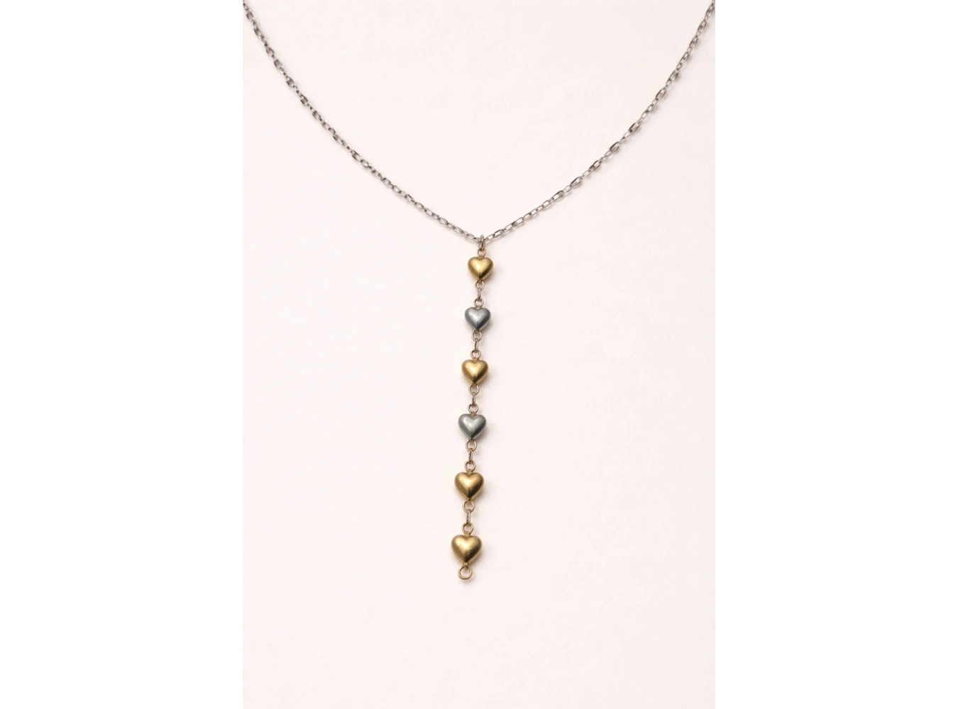 Gümüş Renk Kalp Figürlü Çelik Y Kolye