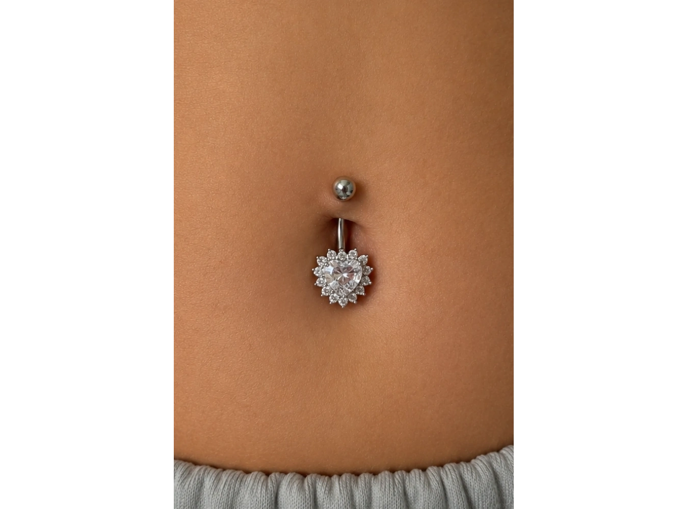 Gümüş Renk Kalp Figürlü Cerrahi Çelik Göbek Piercing