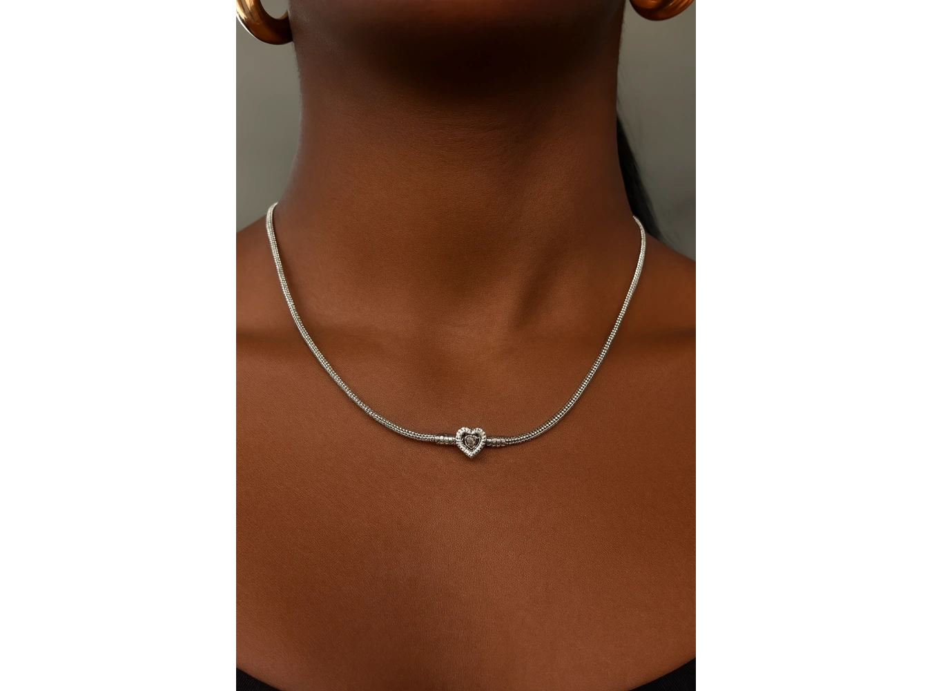 Gümüş Renk Kalp Figürlü Kolye