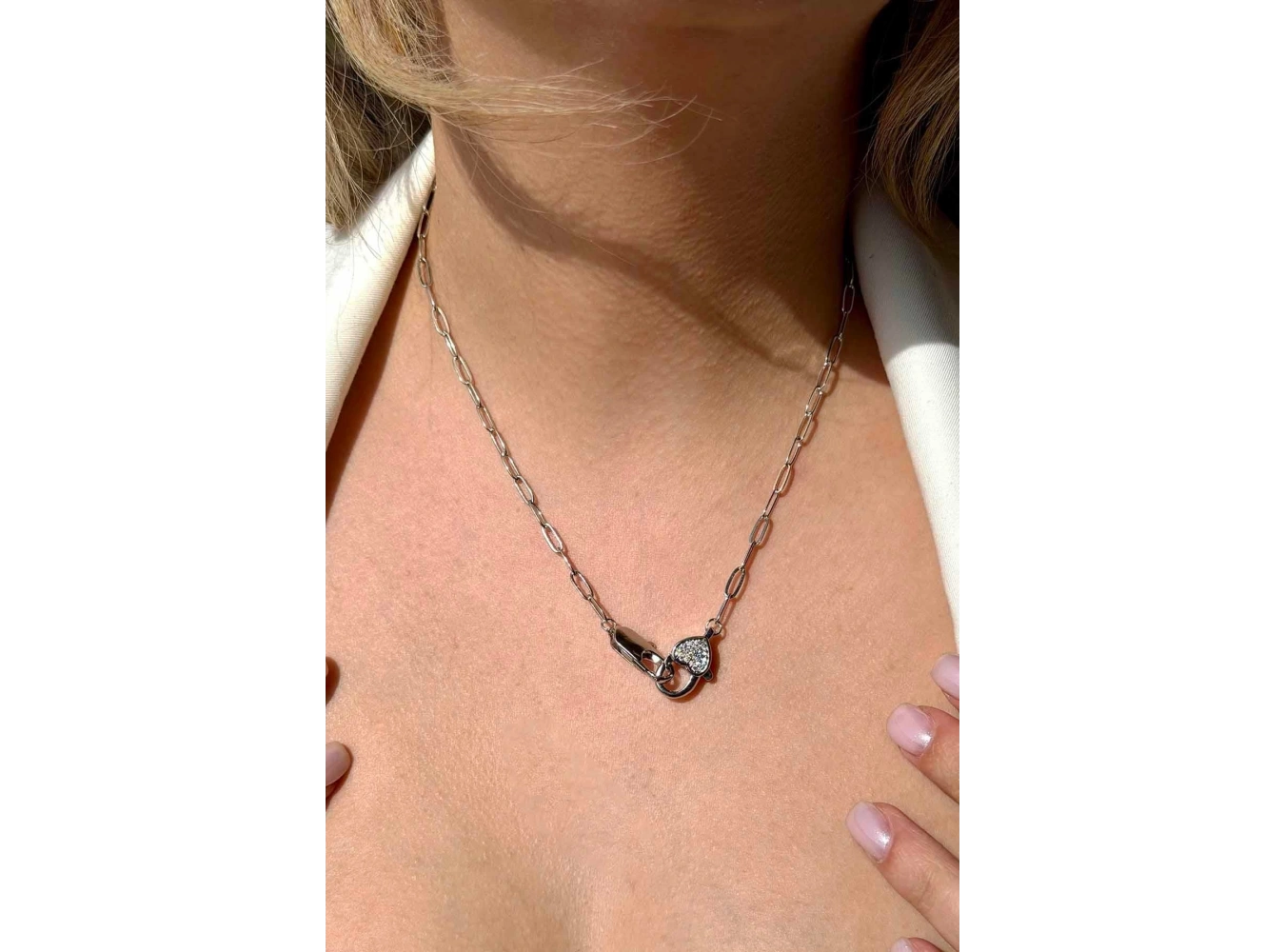 Gümüş Renk Kalp Figürlü Taş Detaylı 14K Altın Kaplama Kolye