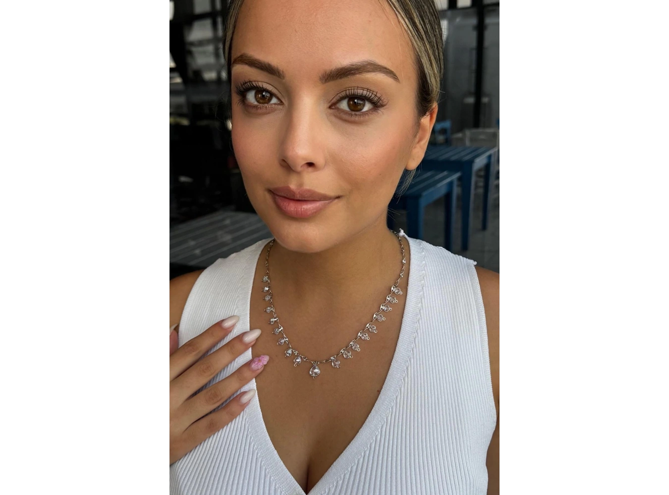 Gümüş Renk Kalp Figürlü Taş Detaylı Kolye