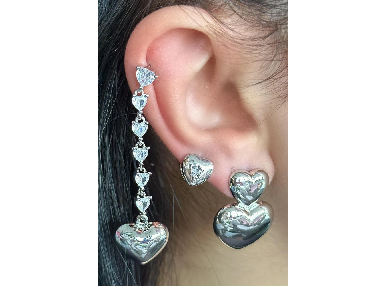 Gümüş Renk Kalp Figürlü Taş Detaylı VİP 3lü YSX Küpe Set