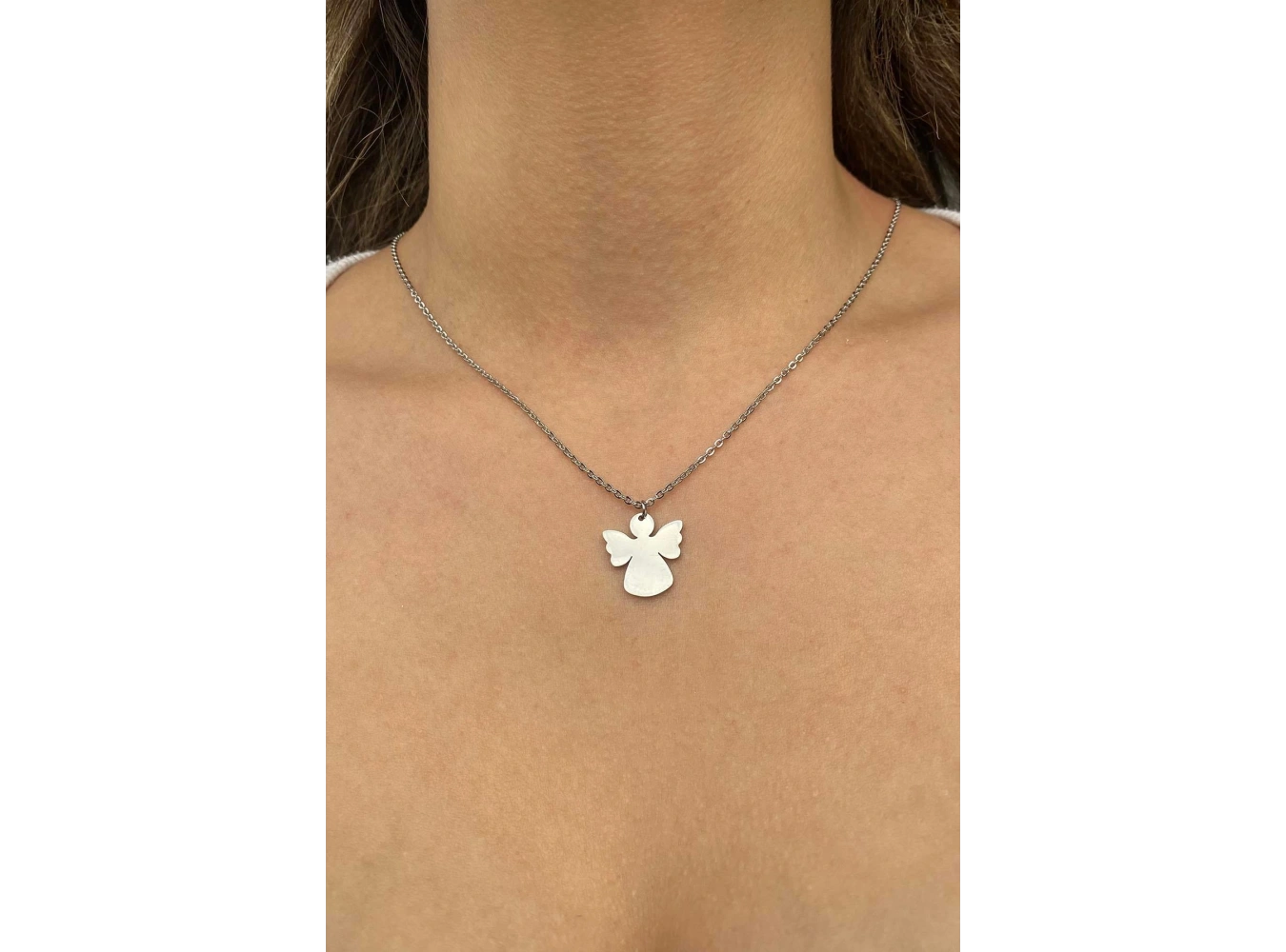 Gümüş Renk Kanat Figürlü Çelik Kolye