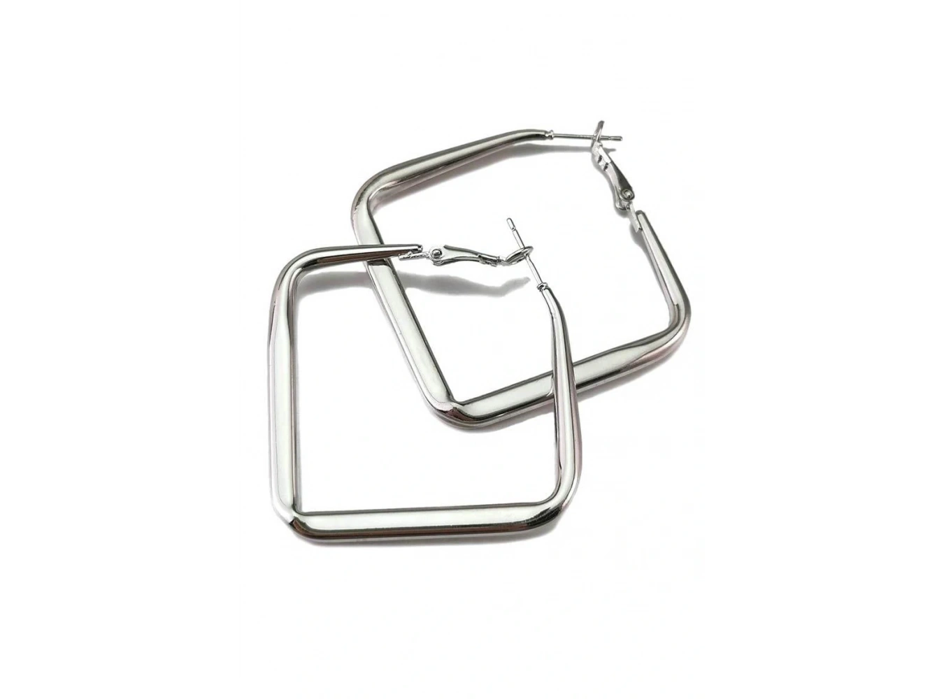 Gümüş Renk Kare Küpe (Çift)