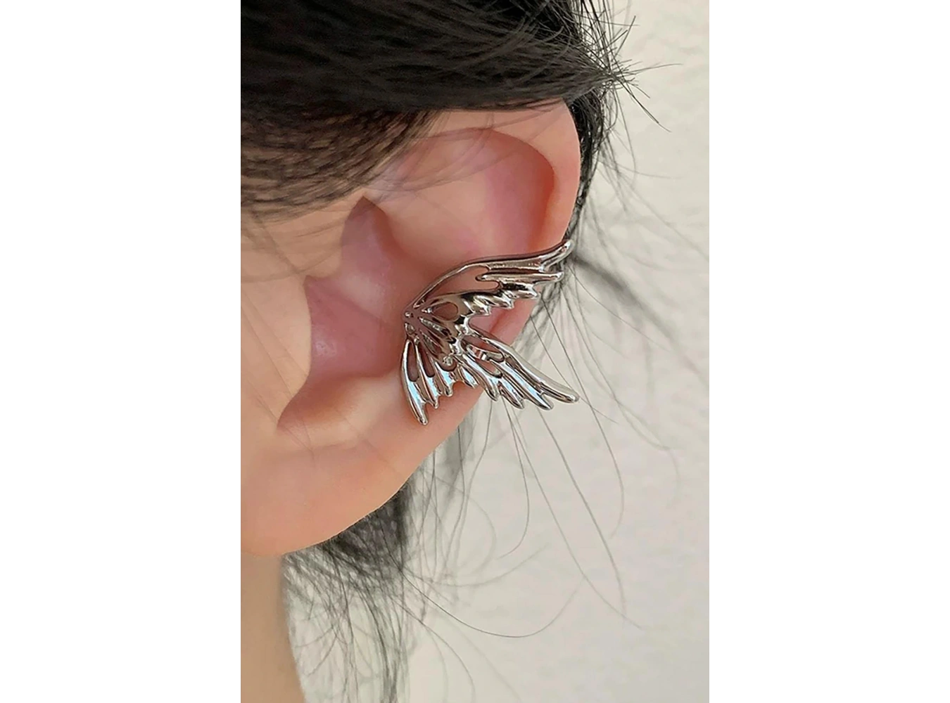 Gümüş Renk Kelebek Figürlü 14K Altın Kaplama TX Ear Cuff (Tek)