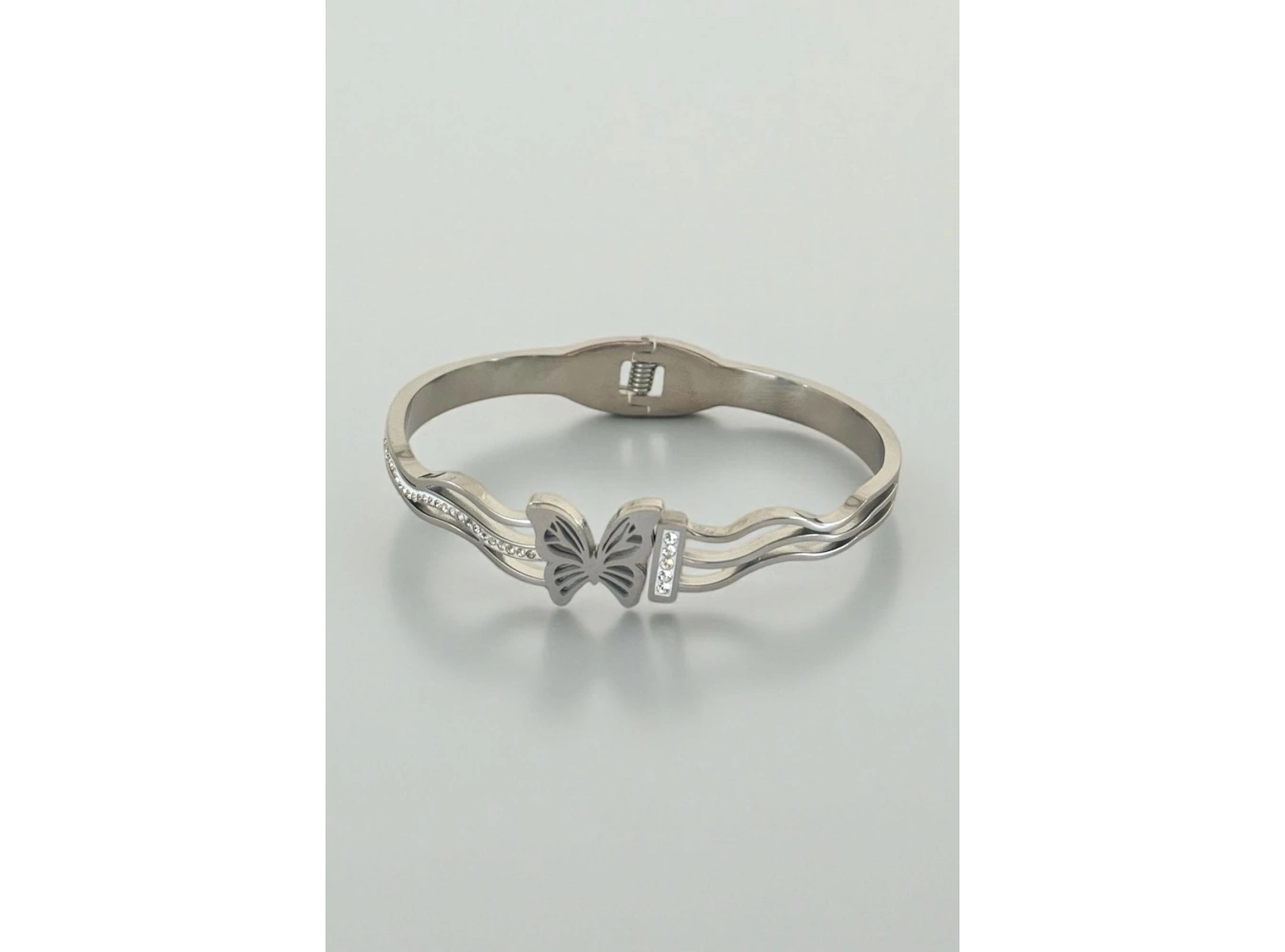 Gümüş Renk Kelebek Figürlü Kelepçe Bileklik