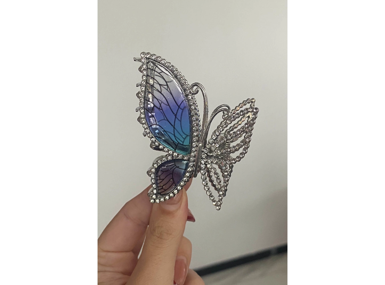 Gümüş Renk Kelebek Figürlü Metal Mandal Toka