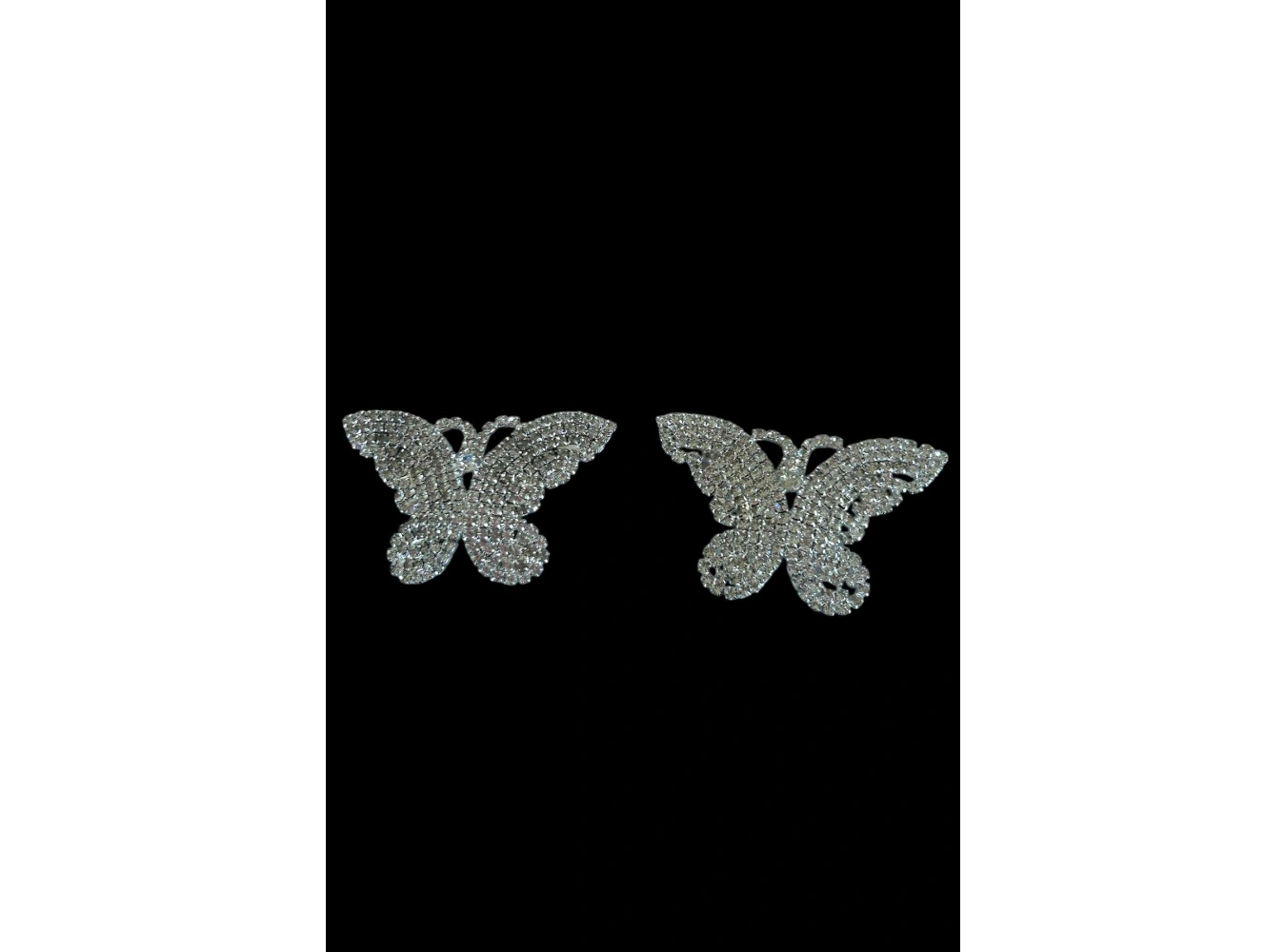 Gümüş Renk Kelebek Figürlü Taş Detaylı Tasarım Göğüs Ucu Aksesuar