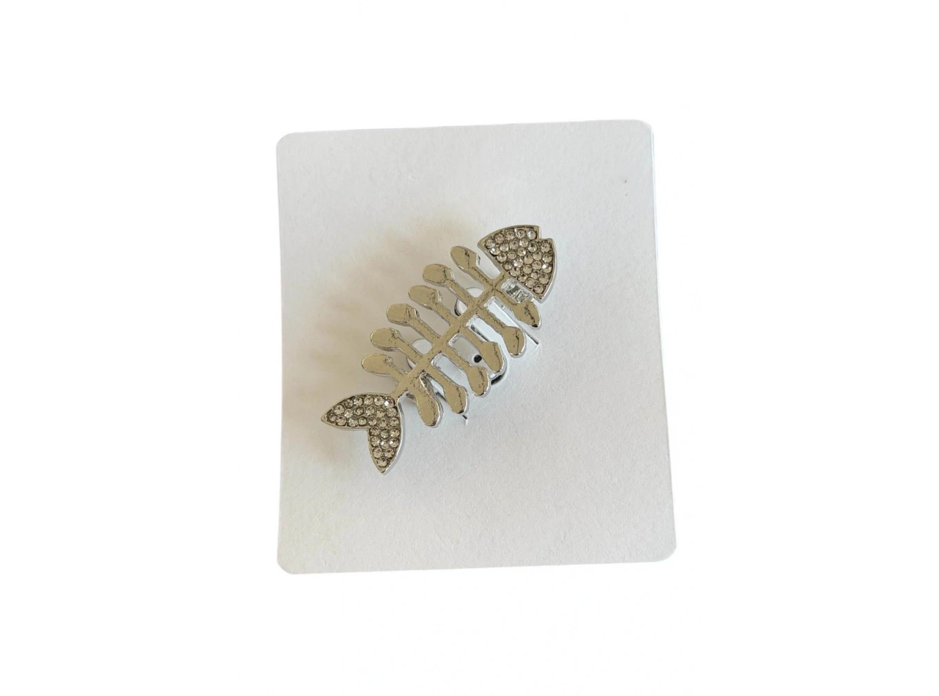 Gümüş Renk Kılçık Figürlü Broş