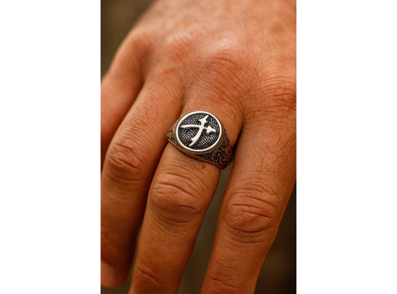 Gümüş Renk Kılıç Figürlü Ayarlanabilir Çelik Erkek Yüzük