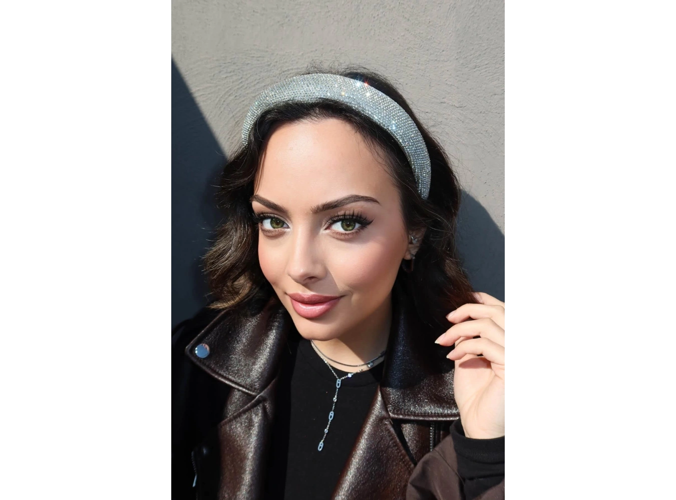 Gümüş Renk Kristal Taş Detaylı Taç