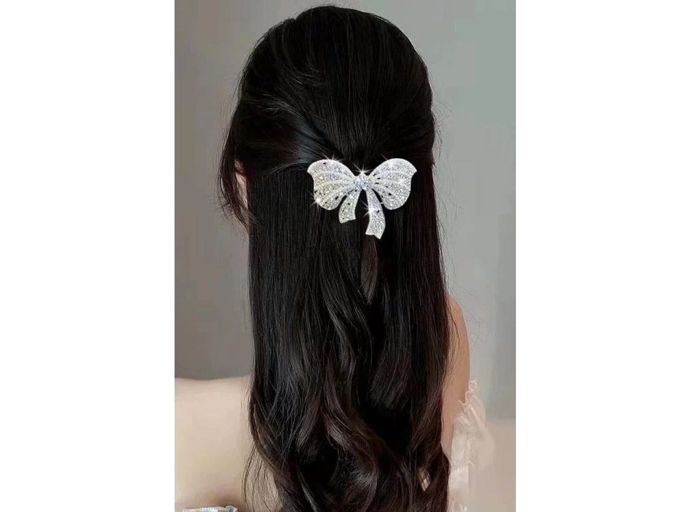 Gümüş Renk Kurdele Figürlü Taşlı Otomat Toka