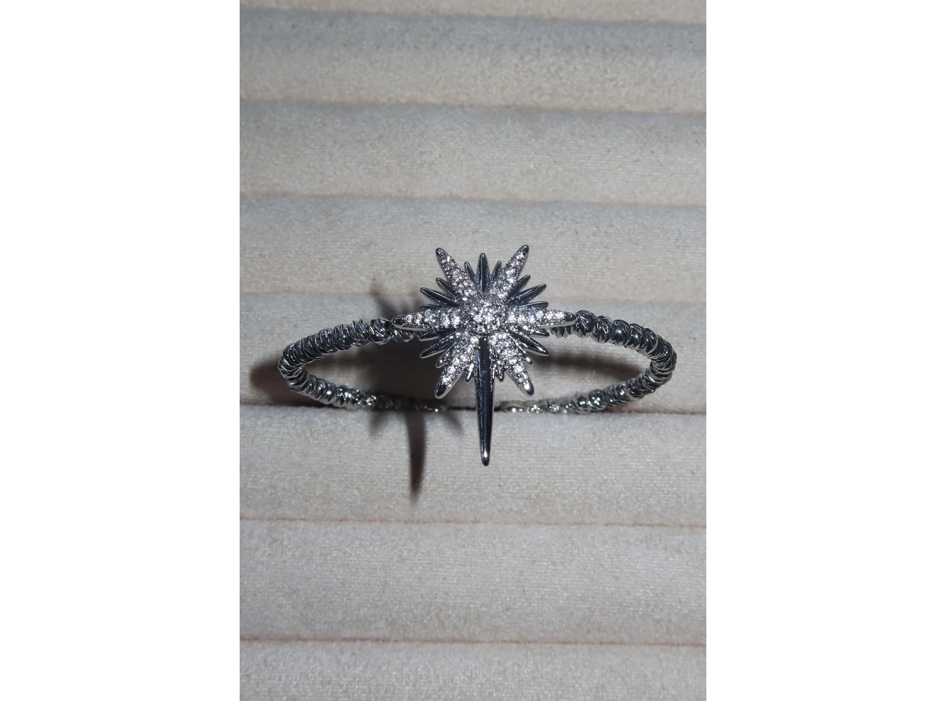 Gümüş Renk Kutup Yıldızı Figürlü VİP YSX Kelepçe Bileklik